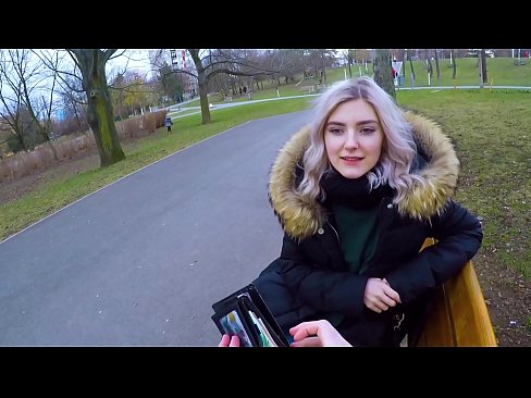 ❤️ Už pinigus nuryja karštą nepažįstamojo spermą - blowjob in the park by Eva Elfie ❤️ Dulkinimo video prie lt.pornohammer.ru
